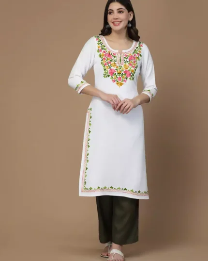 Aylin White Embroidred Kurti